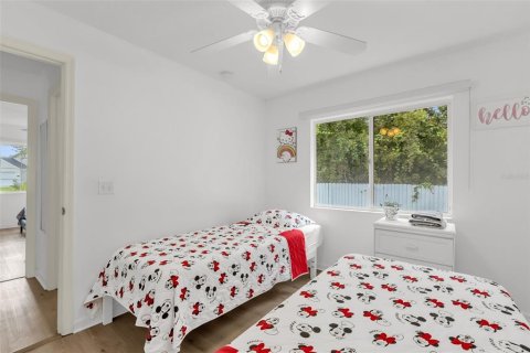 House in Davenport, Florida 4 bedrooms, 122.63 sq.m. № 2349668 - photo 22