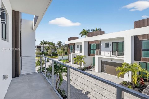 Touwnhouse à vendre à Dania Beach, Floride: 3 chambres, 189.52 m2 № 2090681 - photo 29
