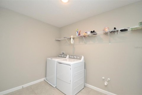 House in Lake Alfred, Florida 5 bedrooms, 288.55 sq.m. № 1840570 - photo 16