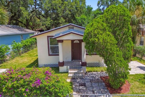 House in Tampa, Florida 4 bedrooms, 115.2 sq.m. № 1799924 - photo 20