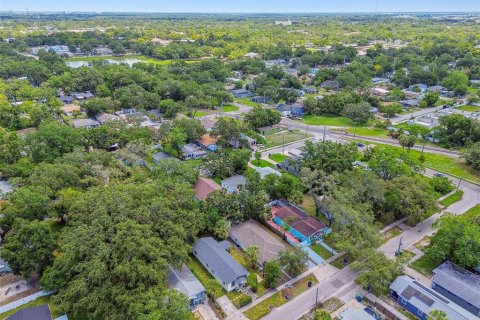 House in Tampa, Florida 4 bedrooms, 115.2 sq.m. № 1799924 - photo 29