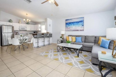 Villa ou maison à vendre à Davenport, Floride: 4 chambres, 179.21 m2 № 2289884 - photo 9