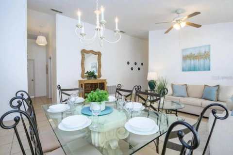 Villa ou maison à vendre à Davenport, Floride: 4 chambres, 179.21 m2 № 2289884 - photo 12