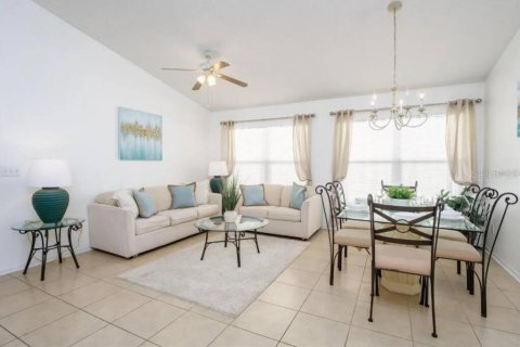 Villa ou maison à vendre à Davenport, Floride: 4 chambres, 179.21 m2 № 2289884 - photo 16