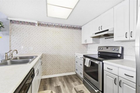 Copropriété à vendre à Indian Shores, Floride: 2 chambres, 104.98 m2 № 2094202 - photo 13