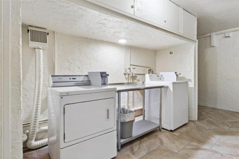 Copropriété à vendre à Indian Shores, Floride: 2 chambres, 104.98 m2 № 2094202 - photo 27