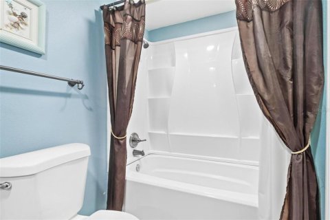 Copropriété à vendre à Indian Shores, Floride: 2 chambres, 104.98 m2 № 2094202 - photo 15