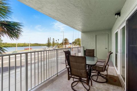 Copropriété à vendre à Indian Shores, Floride: 2 chambres, 104.98 m2 № 2094202 - photo 23