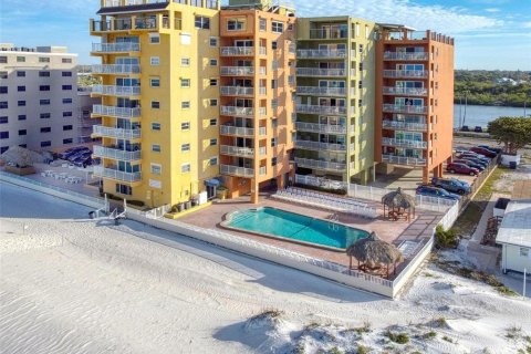 Condo à Indian Shores, Floride, 2 chambres  № 2094202