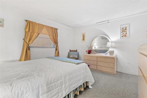 Copropriété à vendre à Indian Shores, Floride: 2 chambres, 104.98 m2 № 2094202 - photo 18