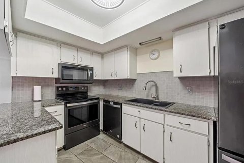 Copropriété à louer à Pinellas Park, Floride: 2 chambres, 97.55 m2 № 1885936 - photo 9