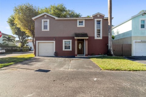 Villa ou maison à Miami, Floride 3 chambres, 134.62 m2 № 2004032