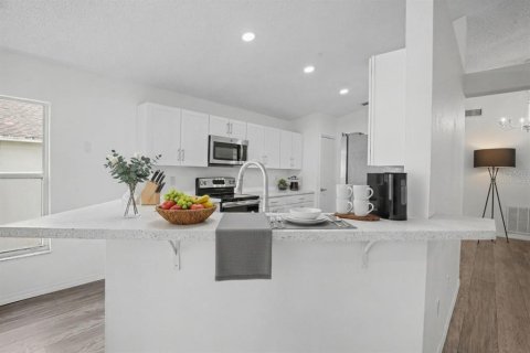 Villa ou maison à vendre à Winter Haven, Floride: 3 chambres, 139.82 m2 № 2273276 - photo 5