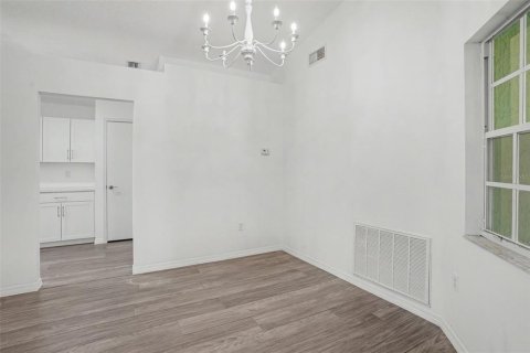 Villa ou maison à vendre à Winter Haven, Floride: 3 chambres, 139.82 m2 № 2273276 - photo 27