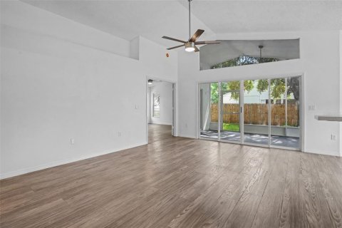 Villa ou maison à vendre à Winter Haven, Floride: 3 chambres, 139.82 m2 № 2273276 - photo 9
