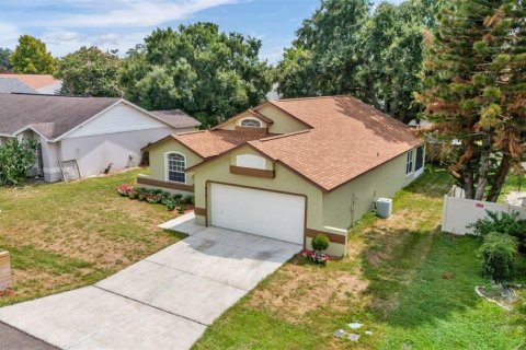 Villa ou maison à vendre à Winter Haven, Floride: 3 chambres, 139.82 m2 № 2273276 - photo 2