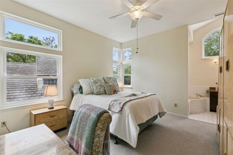 House in Lake Mary, Florida 3 bedrooms, 222.32 sq.m. № 2103534 - photo 24