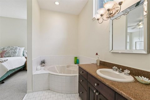 House in Lake Mary, Florida 3 bedrooms, 222.32 sq.m. № 2103534 - photo 30