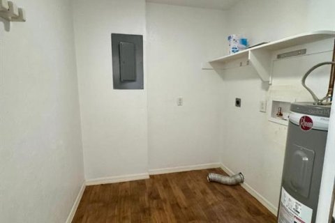 Condominio en alquiler en Port Charlotte, Florida, 2 dormitorios, 97.18 m2 № 2096246 - foto 13