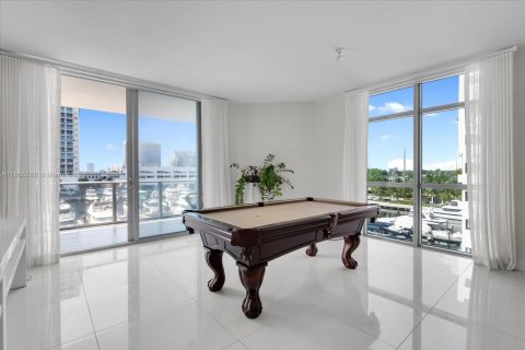 Copropriété à vendre à North Miami Beach, Floride: 2 chambres, 185.71 m2 № 1897103 - photo 4