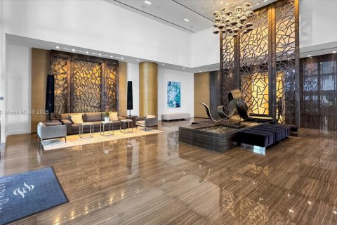 Copropriété à vendre à North Miami Beach, Floride: 2 chambres, 185.71 m2 № 1897103 - photo 16