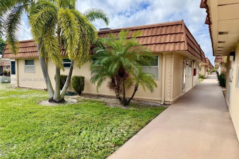 Copropriété à vendre à Delray Beach, Floride: 2 chambres, 81.75 m2 № 1988176 - photo 2