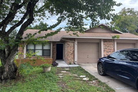 Apartment in Winter Park, Florida 2 bedrooms, 96.62 sq.m. № 1913568 - photo 1