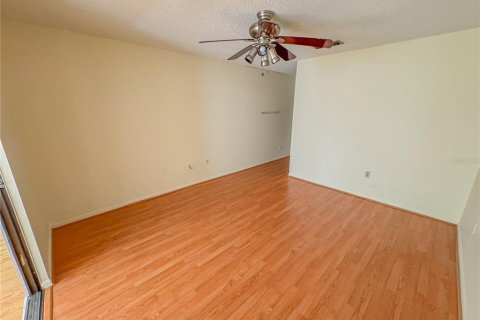 Condominio en venta en Gainesville, Florida, 2 dormitorios, 107.02 m2 № 1827167 - foto 19