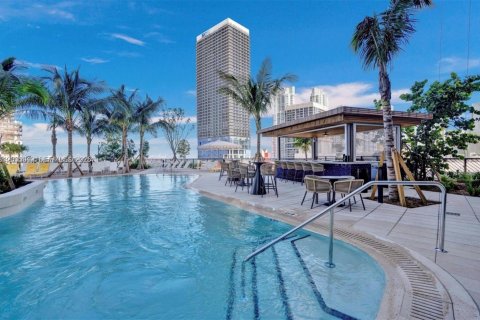Copropriété à louer à Miami, Floride: 1 chambre, 60.67 m2 № 2385085 - photo 16