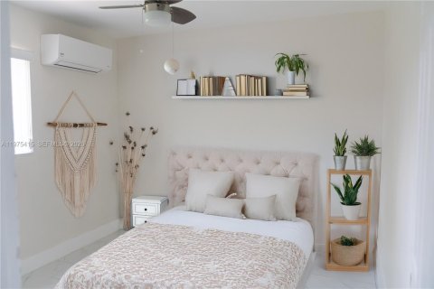 Propiedad comercial en venta en Fort Lauderdale, Florida, 181.9 m2 № 2038440 - foto 6