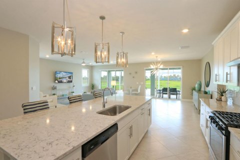 Villa ou maison à vendre à Port St. Lucie, Floride: 4 chambres, 251.49 m2 № 2180619 - photo 15