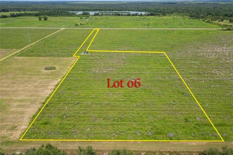 Land in Fort Meade, Florida № 1792669 - photo 3