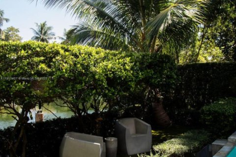 Touwnhouse à vendre à Coral Gables, Floride: 4 chambres, 320.61 m2 № 1969048 - photo 7