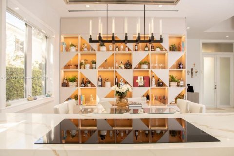 Touwnhouse à vendre à Coral Gables, Floride: 4 chambres, 320.61 m2 № 1969048 - photo 23