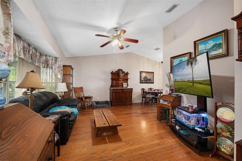 Casa en venta en Deltona, Florida, 3 dormitorios, 138.33 m2 № 2216129 - foto 5