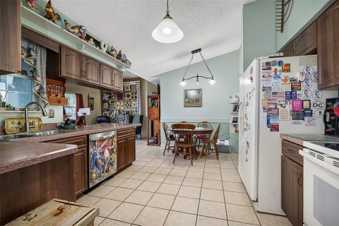 Casa en venta en Deltona, Florida, 3 dormitorios, 138.33 m2 № 2216129 - foto 7