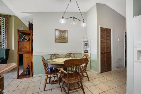 Casa en venta en Deltona, Florida, 3 dormitorios, 138.33 m2 № 2216129 - foto 13