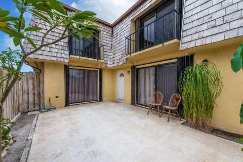 Touwnhouse à vendre à Palm Springs, Floride: 2 chambres, 114.46 m2 № 2392331 - photo 30