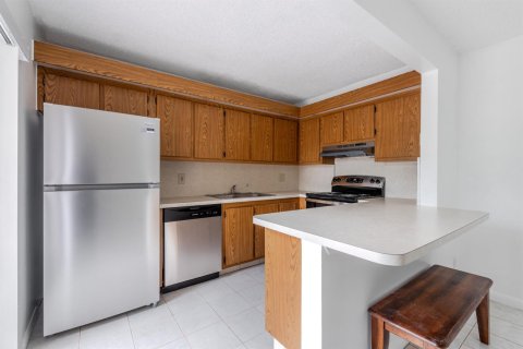 Touwnhouse à vendre à Palm Springs, Floride: 2 chambres, 114.46 m2 № 2392331 - photo 9