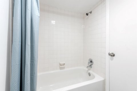 Touwnhouse à vendre à Palm Springs, Floride: 2 chambres, 114.46 m2 № 2392331 - photo 20