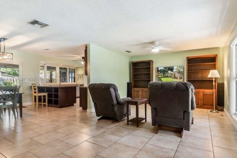 Casa en venta en Cooper City, Florida, 3 dormitorios, 154.03 m2 № 1973378 - foto 4