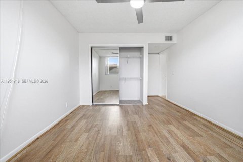 Купить кондоминиум в Уэстон, Флорида 2 спальни, 117.06м2, № 2009998 - фото 18