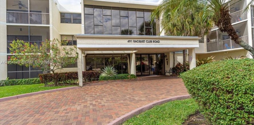 Кондоминиум с 2 спальнями в Уэстон, Флорида № 2009998