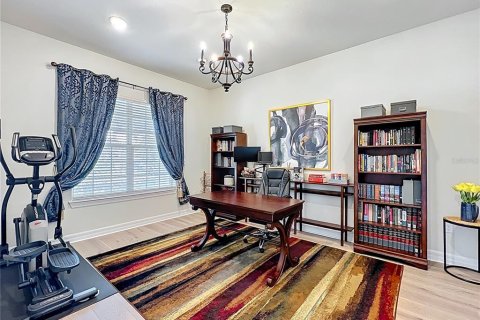 House in Orlando, Florida 5 bedrooms, 406.91 sq.m. № 1783124 - photo 10