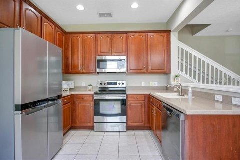 Adosado en alquiler en Orlando, Florida, 3 dormitorios, 159.79 m2 № 1687765 - foto 3