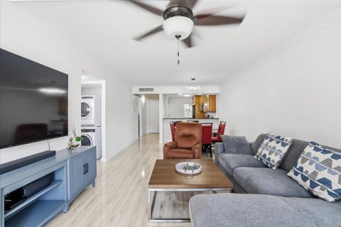 Condo in Boca Raton, Florida, 2 bedrooms  № 2246302 - photo 14