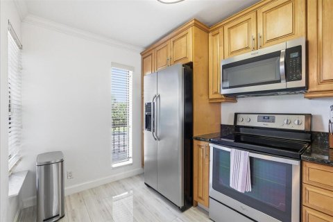 Condo in Boca Raton, Florida, 2 bedrooms  № 2246302 - photo 8