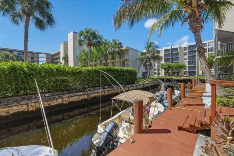 Condo in Boca Raton, Florida, 2 bedrooms  № 2246302 - photo 30