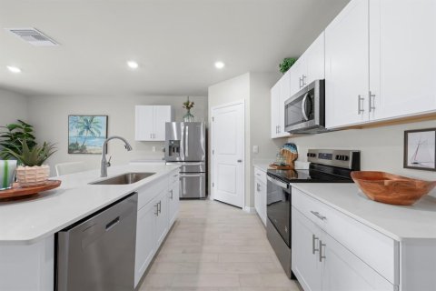 Casa en venta en Port Charlotte, Florida, 4 dormitorios, 171.5 m2 № 2229523 - foto 13