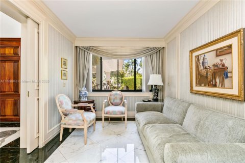 House in Key Biscayne, Florida 8 bedrooms, 850.89 sq.m. № 1292586 - photo 25